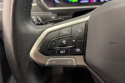 sininen Volkswagen Tiguan 2021 kuva 15.