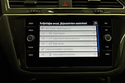 sininen Volkswagen Tiguan 2021 kuva 20.