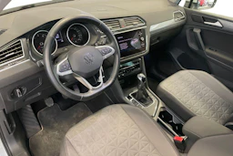 Valkoinen Volkswagen Tiguan 2021 kuva 8.