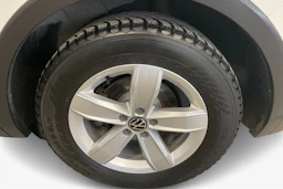 Valkoinen Volkswagen Tiguan 2021 kuva 12.