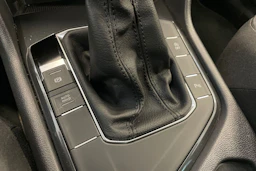 Valkoinen Volkswagen Tiguan 2021 kuva 19.