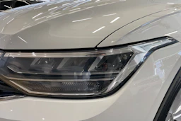 Valkoinen Volkswagen Tiguan 2021 kuva 28.