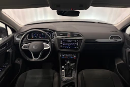 harmaa Volkswagen Tiguan 2021 kuva 15.