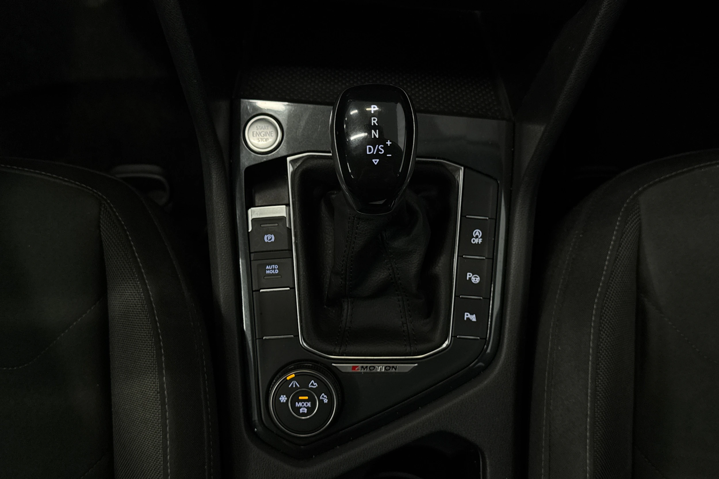 harmaa Volkswagen Tiguan 2021 kuva 25.