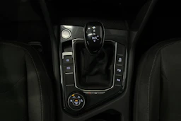 harmaa Volkswagen Tiguan 2021 kuva 25.