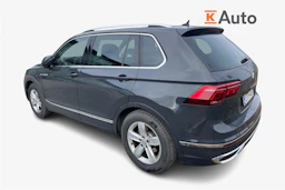 Harmaa Volkswagen Tiguan 2021 kuva 2.