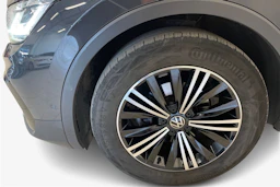 Harmaa Volkswagen Tiguan 2021 kuva 9.