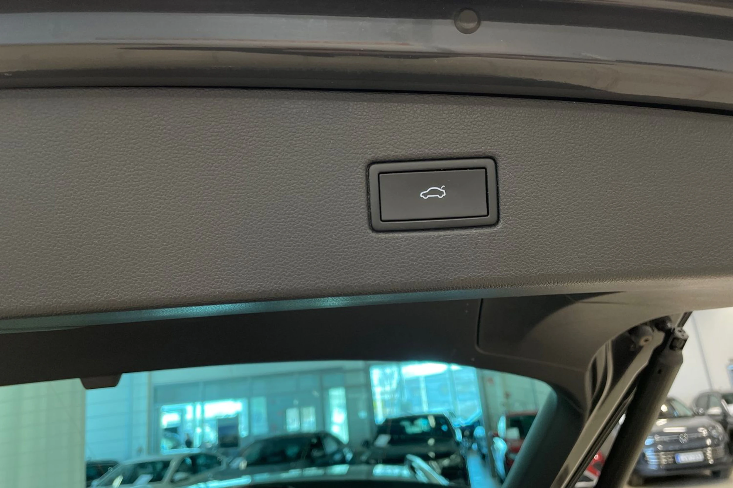 Harmaa Volkswagen Tiguan 2021 kuva 19.