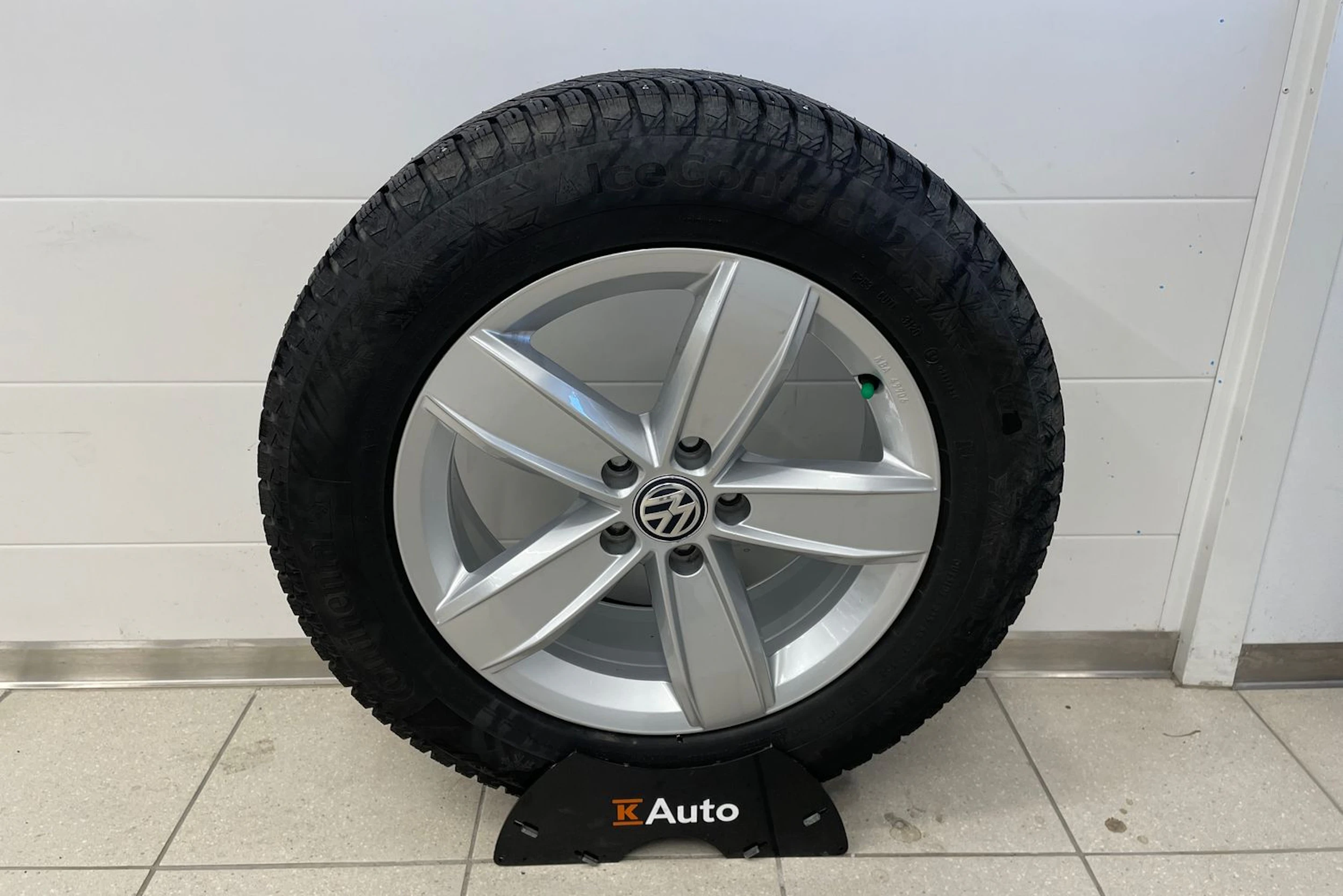 Harmaa Volkswagen Tiguan 2021 kuva 22.