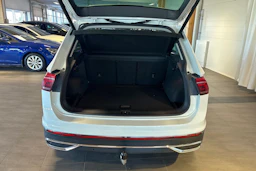 valkoinen Volkswagen Tiguan 2021 kuva 12.