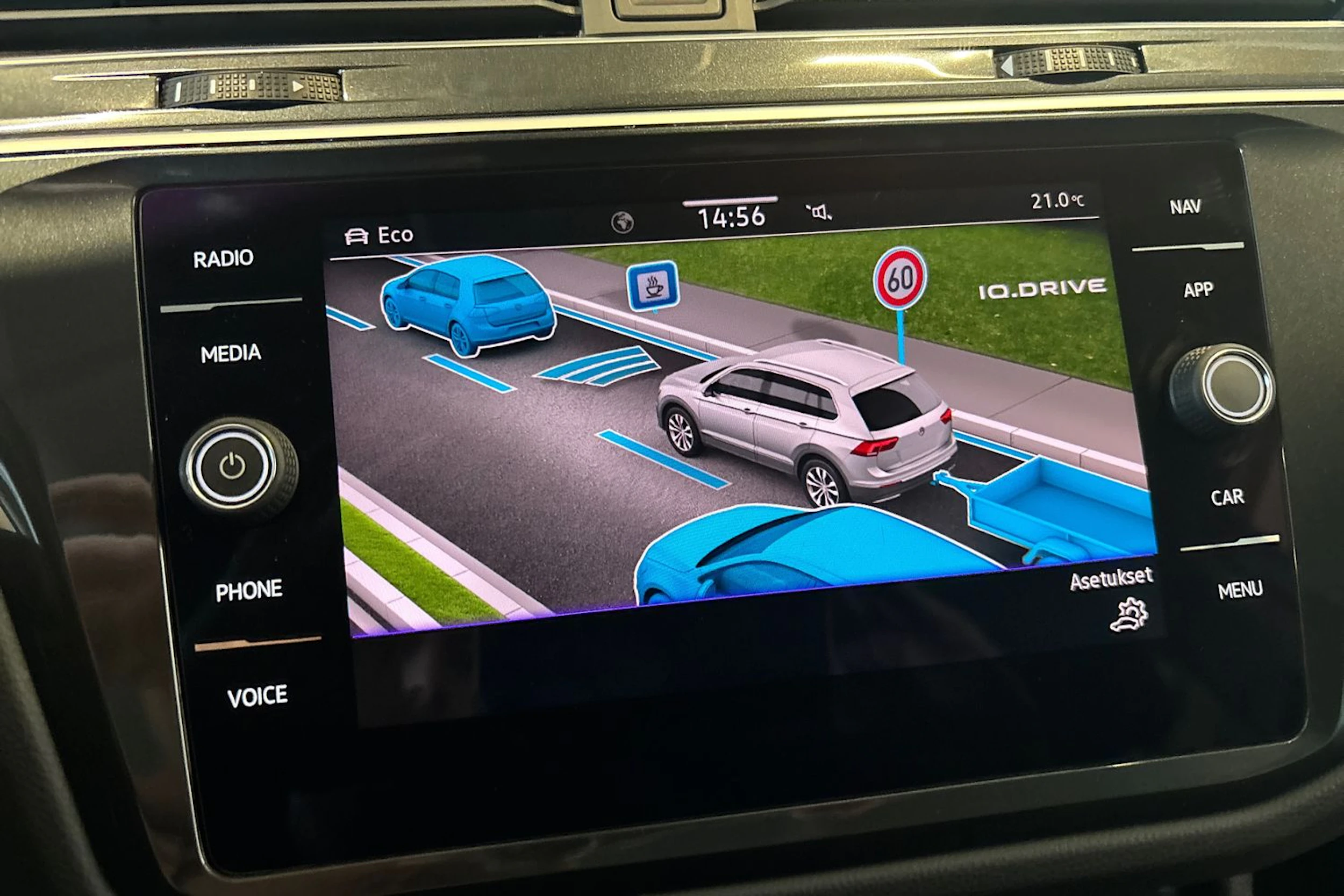 valkoinen Volkswagen Tiguan 2021 kuva 21.