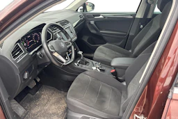 ruskea (beige) Volkswagen Tiguan 2021 kuva 3.