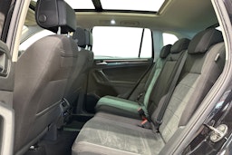 musta Volkswagen Tiguan 2021 kuva 10.