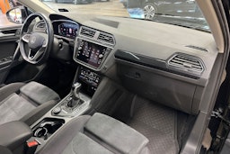 musta Volkswagen Tiguan 2021 kuva 12.