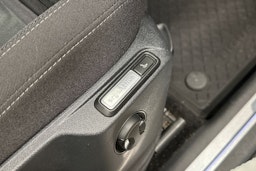 musta Volkswagen Tiguan 2021 kuva 14.