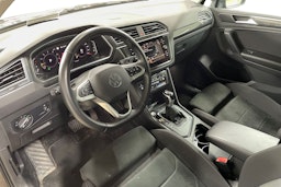 Musta Volkswagen Tiguan 2021 kuva 3.