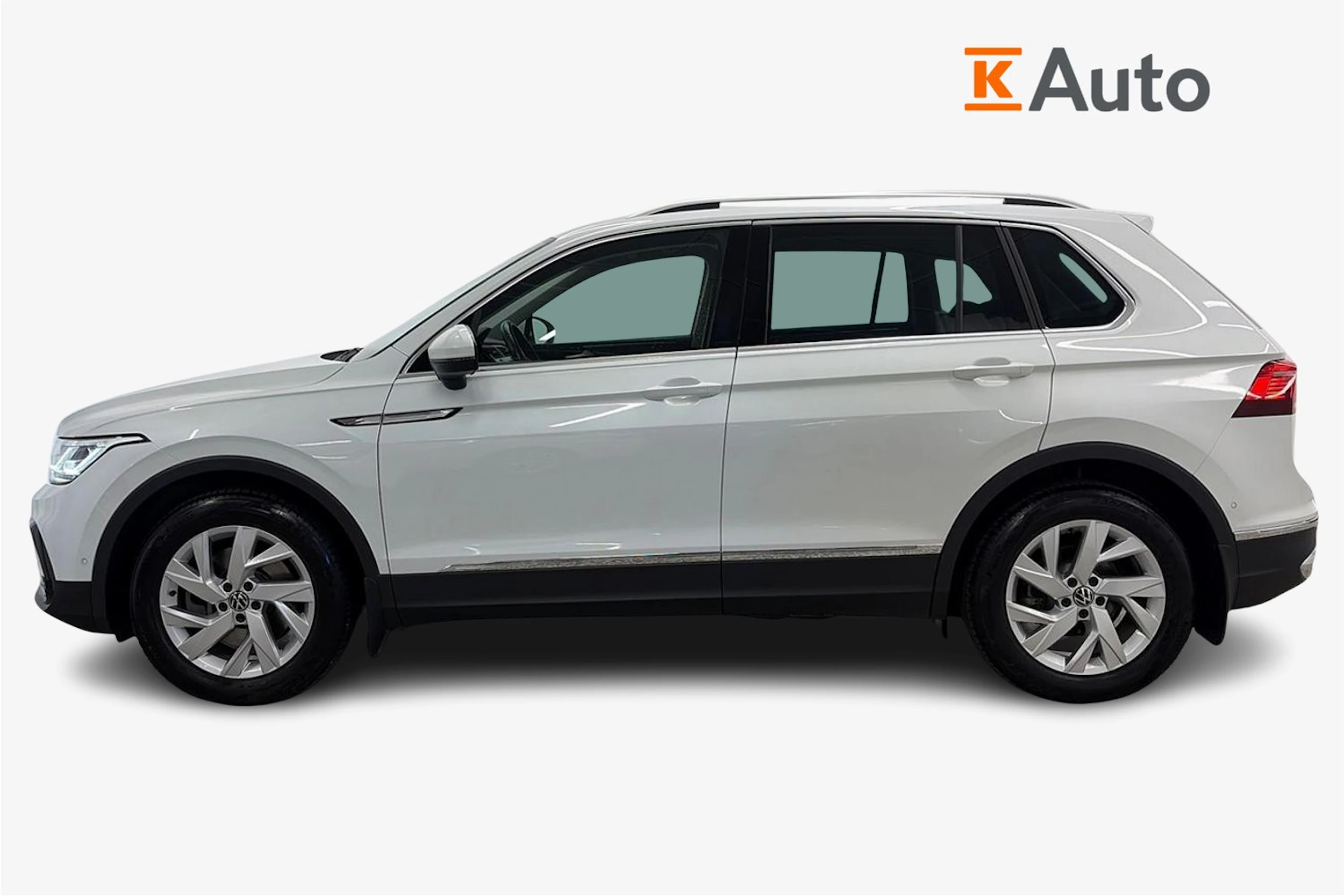 valkoinen Volkswagen Tiguan 2021 kuva 5.