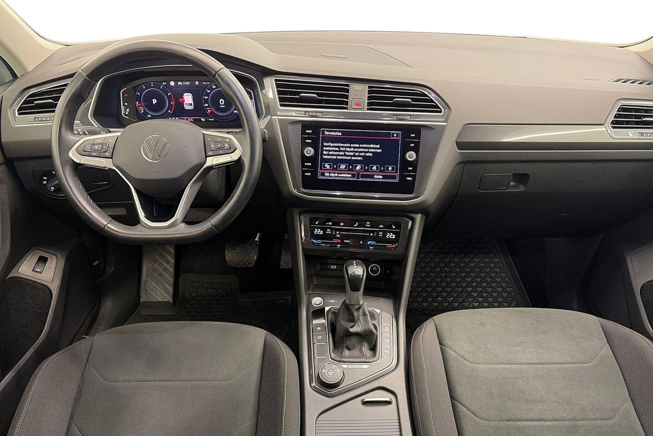 valkoinen Volkswagen Tiguan 2021 kuva 7.