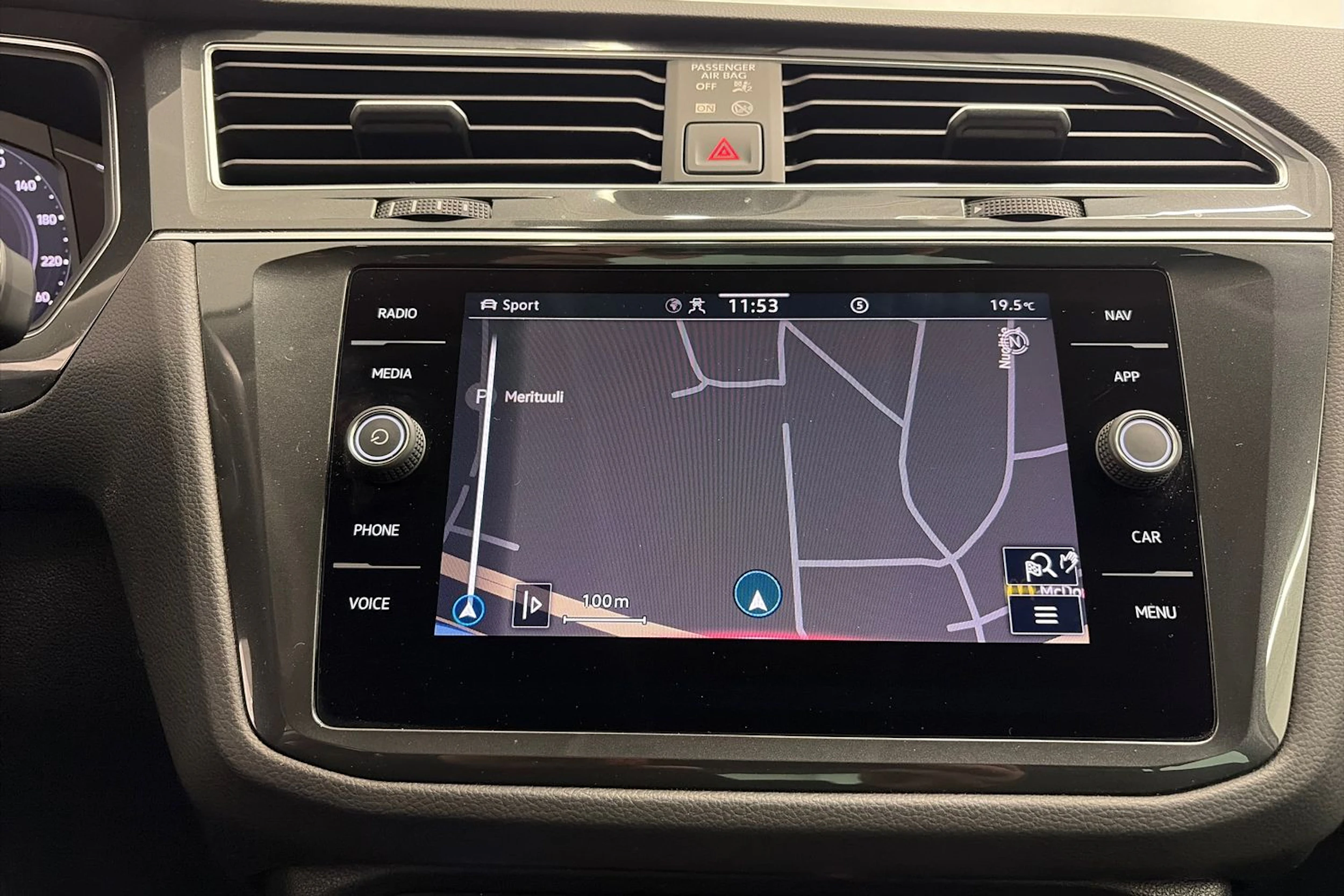 valkoinen Volkswagen Tiguan 2021 kuva 17.