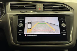valkoinen Volkswagen Tiguan 2021 kuva 18.