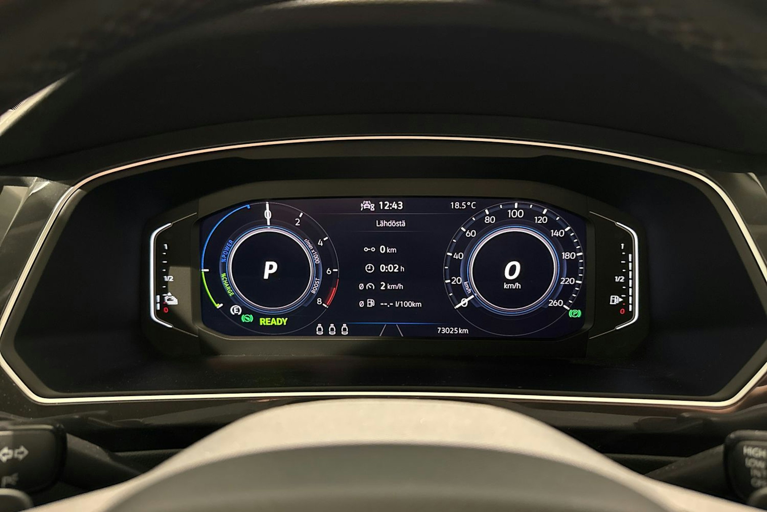sininen Volkswagen Tiguan 2021 kuva 17.