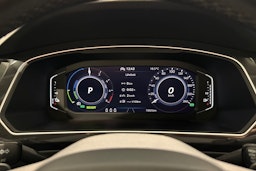 sininen Volkswagen Tiguan 2021 kuva 17.