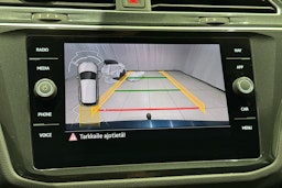 sininen Volkswagen Tiguan 2021 kuva 20.