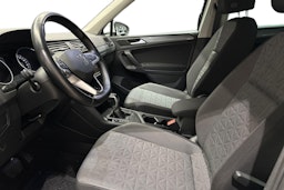 valkoinen Volkswagen Tiguan 2021 kuva 6.