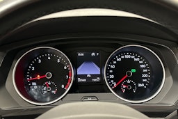 valkoinen Volkswagen Tiguan 2021 kuva 16.