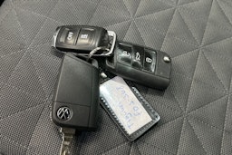 valkoinen Volkswagen Tiguan 2021 kuva 20.