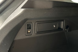 valkoinen Volkswagen Tiguan 2021 kuva 22.