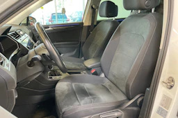 valkoinen Volkswagen Tiguan 2021 kuva 4.