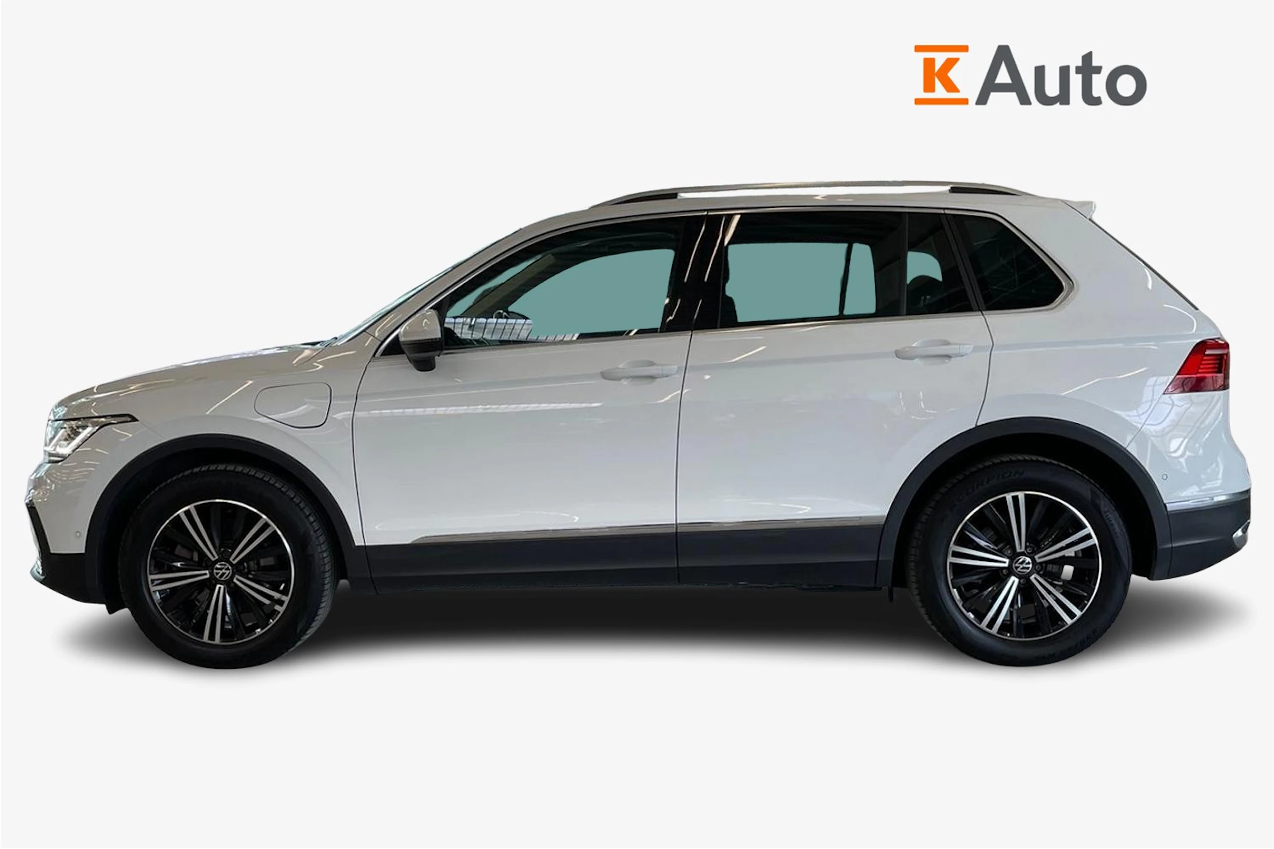 valkoinen Volkswagen Tiguan 2021 kuva 7.