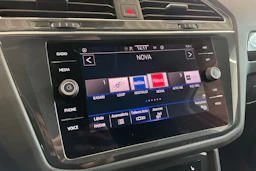 valkoinen Volkswagen Tiguan 2021 kuva 16.