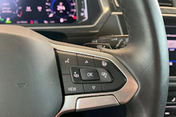 valkoinen Volkswagen Tiguan 2021 kuva 21.