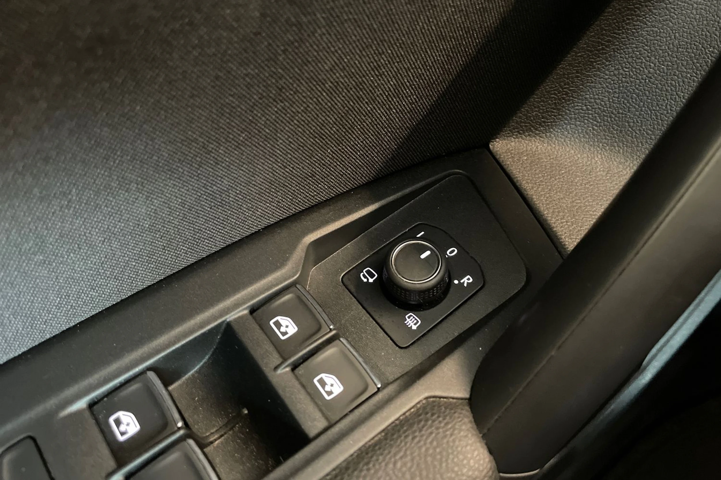 valkoinen Volkswagen Tiguan 2021 kuva 22.