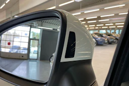 valkoinen Volkswagen Tiguan 2021 kuva 24.