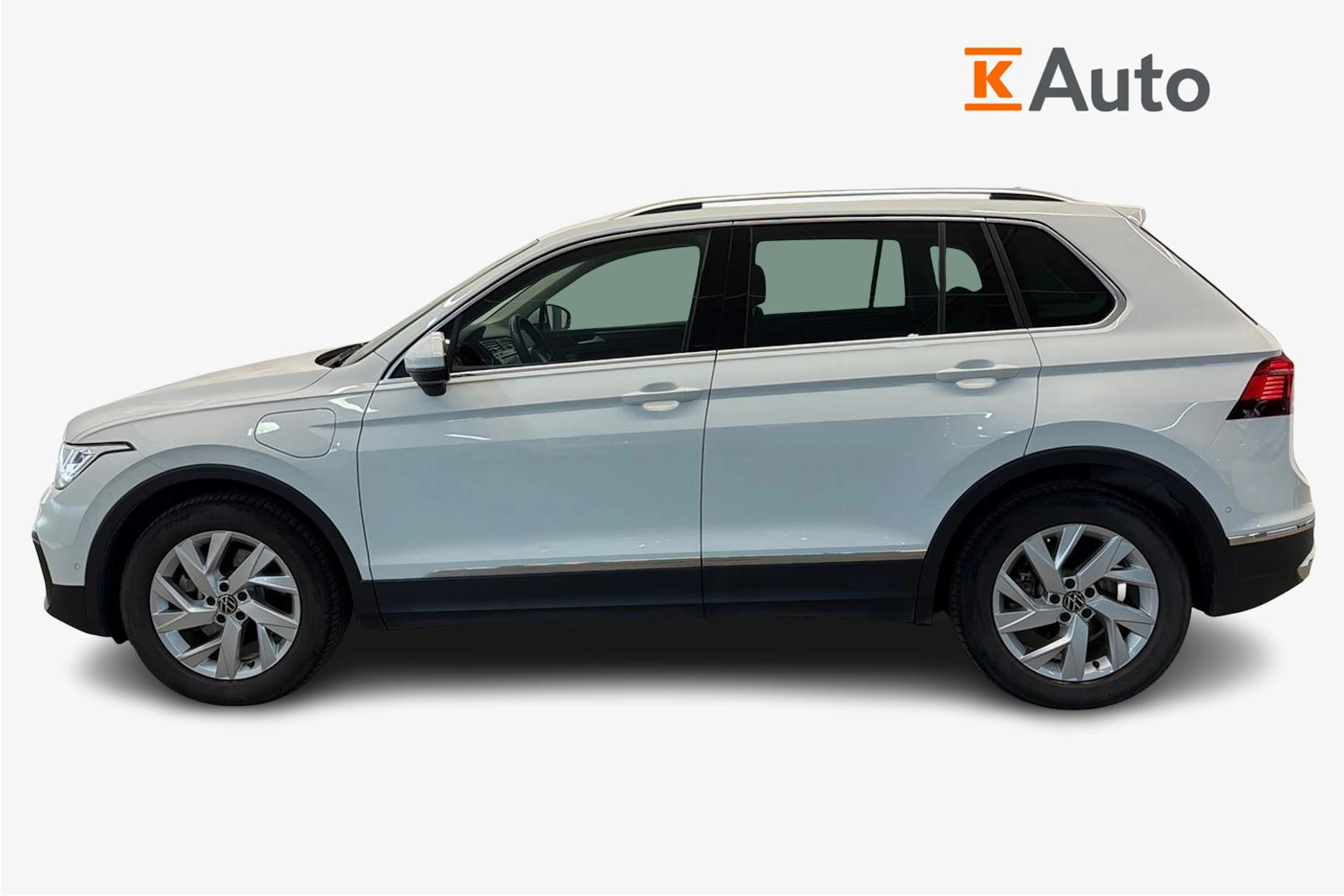 valkoinen Volkswagen Tiguan 2021 kuva 5.