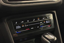 valkoinen Volkswagen Tiguan 2021 kuva 22.