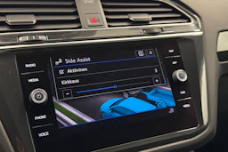 valkoinen Volkswagen Tiguan 2021 kuva 27.
