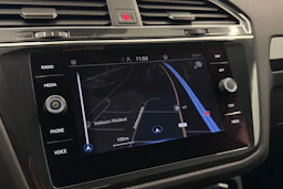 valkoinen Volkswagen Tiguan 2021 kuva 30.