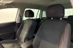valkoinen Volkswagen Tiguan 2021 kuva 33.