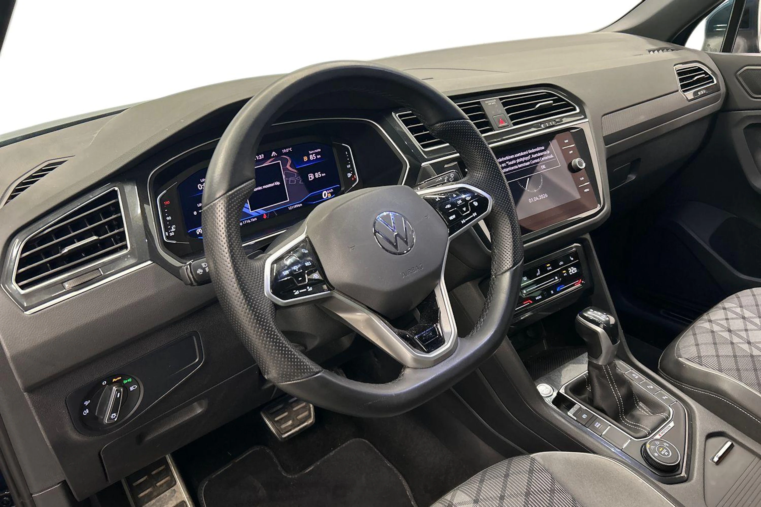 sininen Volkswagen Tiguan 2021 kuva 6.
