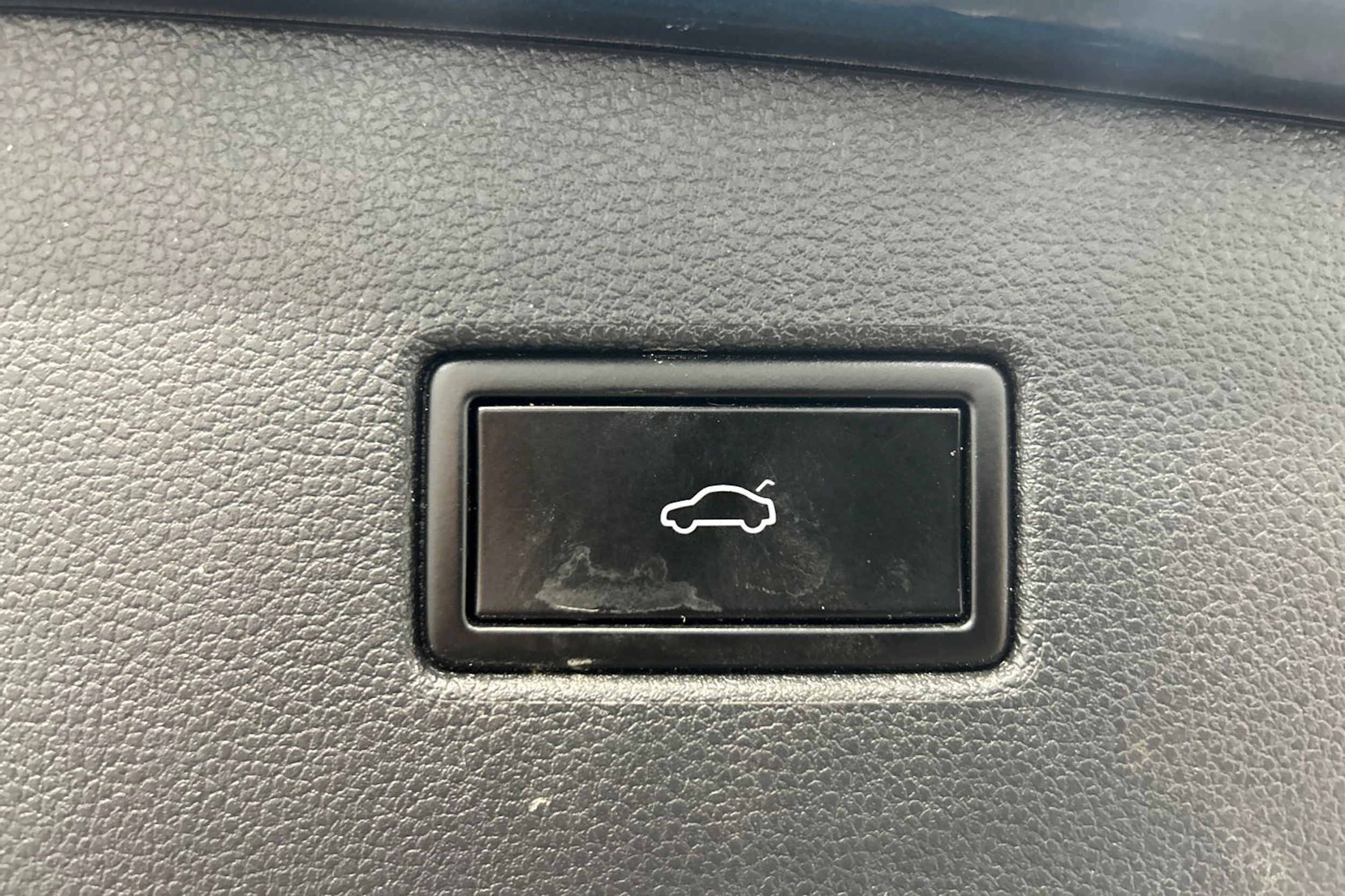 sininen Volkswagen Tiguan 2021 kuva 14.