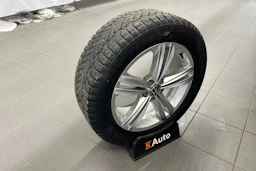 sininen Volkswagen Tiguan 2021 kuva 16.