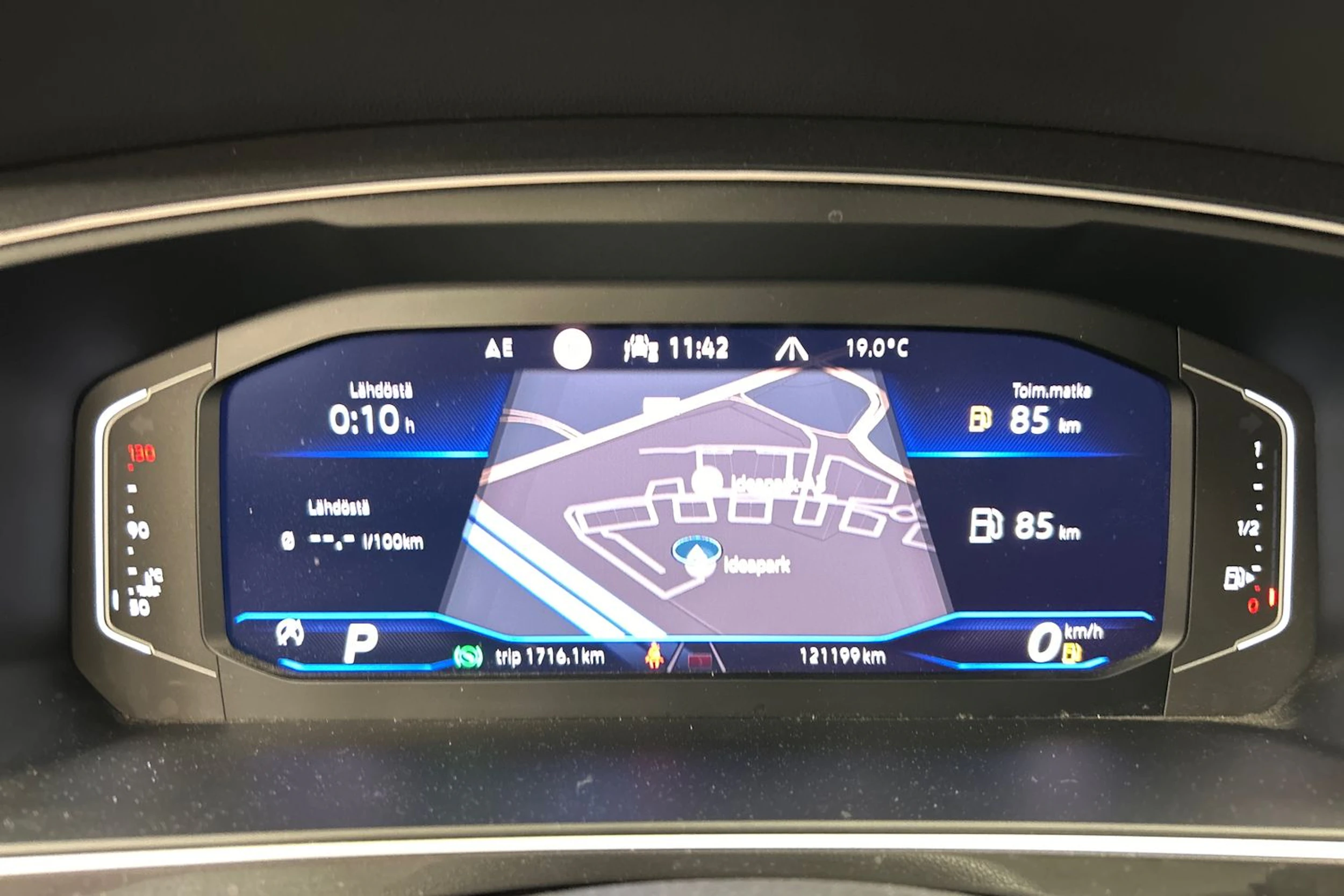 sininen Volkswagen Tiguan 2021 kuva 17.