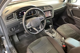 harmaa Volkswagen Tiguan 2021 kuva 7.