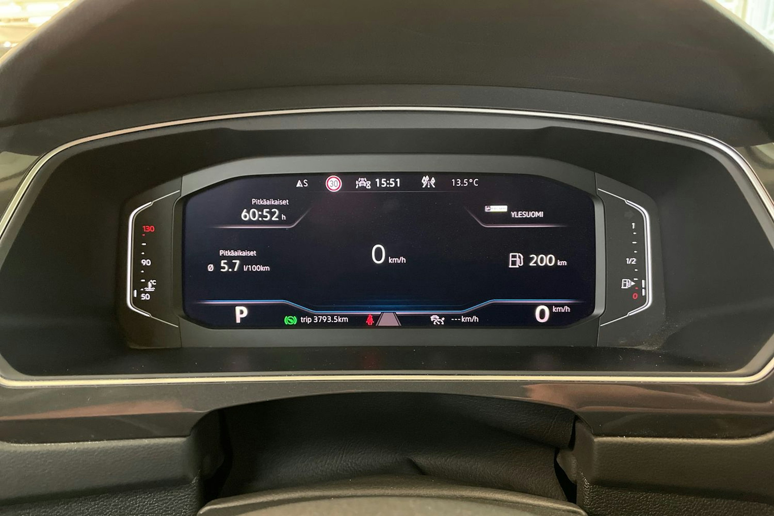 harmaa Volkswagen Tiguan 2021 kuva 14.