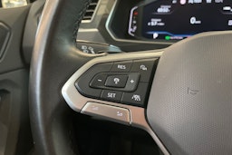 harmaa Volkswagen Tiguan 2021 kuva 16.