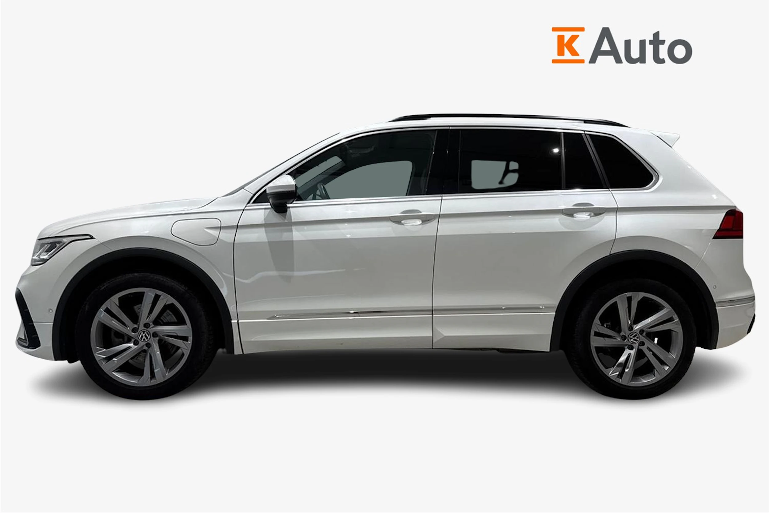 valkoinen Volkswagen Tiguan 2021 kuva 5.